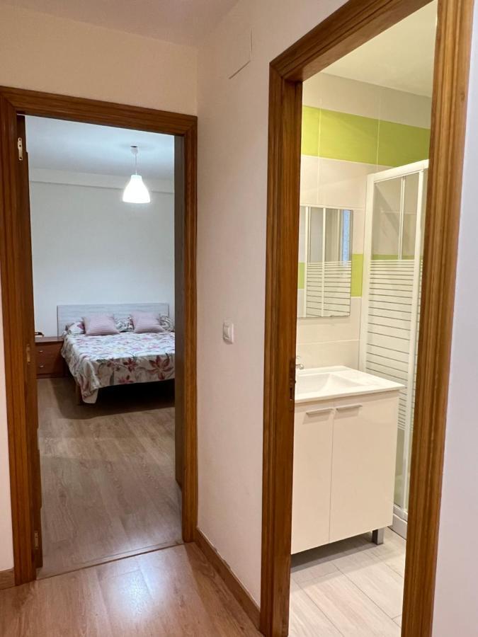 Habitacion Con Bano Privado- En Casa Familiar Beatriz Valência Exterior foto