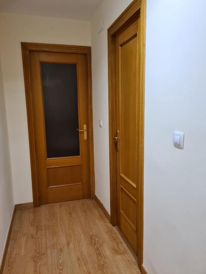 Habitacion Con Bano Privado- En Casa Familiar Beatriz Valência Exterior foto